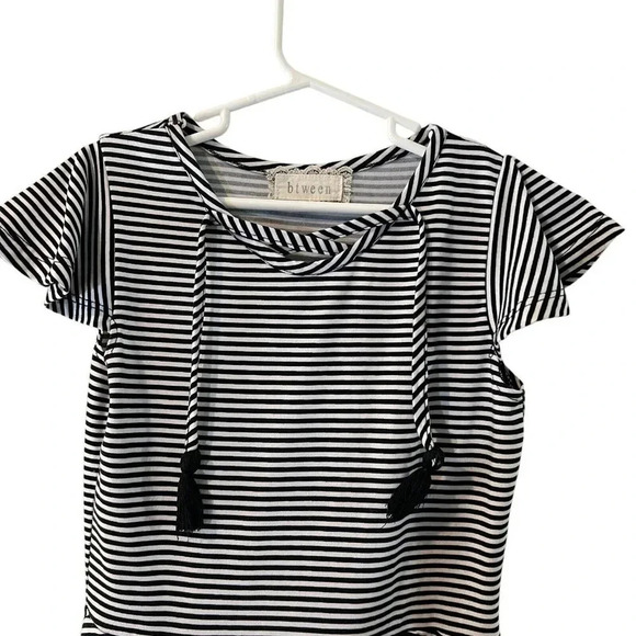 Btween Girls Dress Size 8 Black And White Stripes Pattern Tassels Short Sleeve - Picture 3 of 3